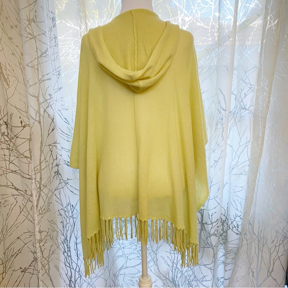 MINNIE ROSE GREEN CASHMERE HOODIE FRINGE SHAWL PONCHO CAPE - Picture 3 of 8